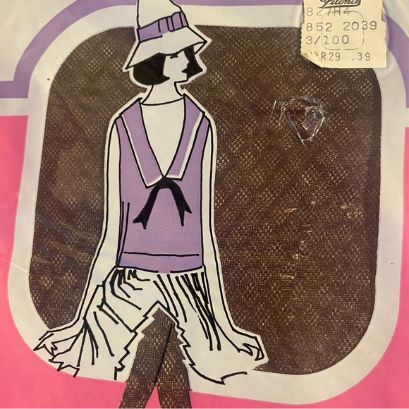 Vintage Sheer Seamless Textured Hosiery Black Brown - Two Pairs - Picture 4 of 4